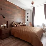 Voyage House